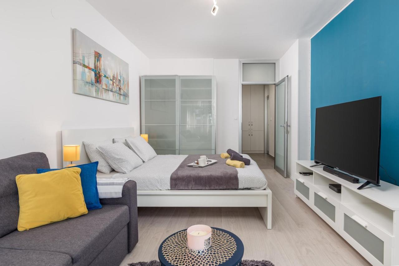 Sunny Studio Apartment With Balcony Rijeka Ngoại thất bức ảnh